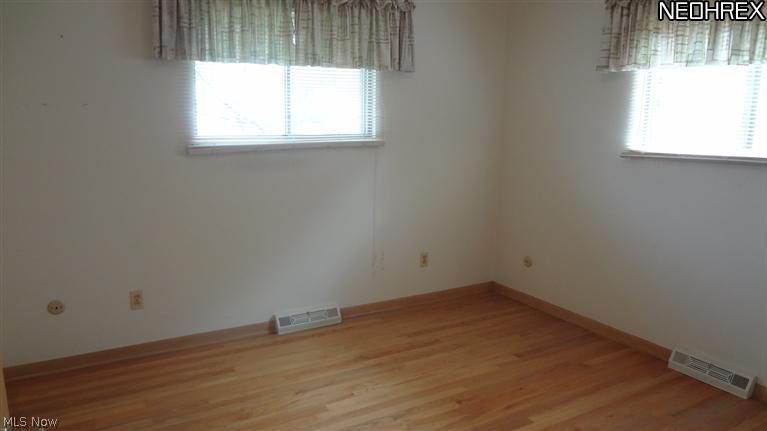 734 Edgewood Road Cleveland, OH 44143 - Photo 12 of 20 Bedroom