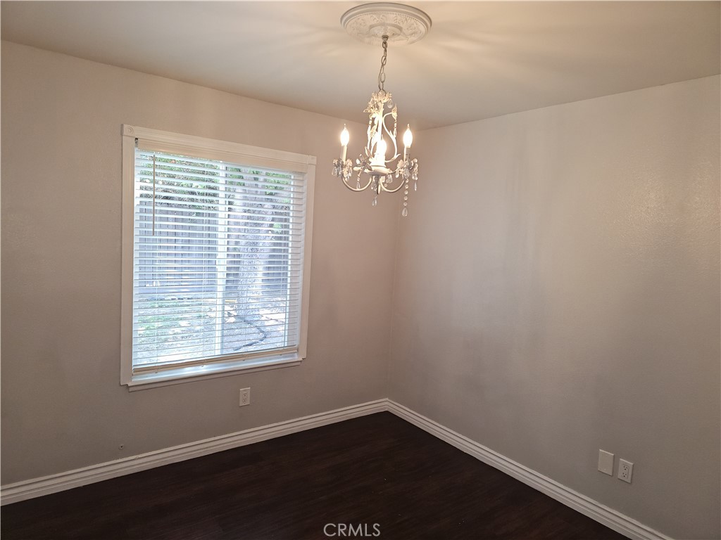 685 South Smoketree Avenue Rialto, CA 92316 - Photo 12 of 20