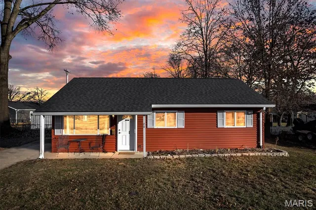 $210,000 | 24 Roland Avenue, O'Fallon, MO 63366