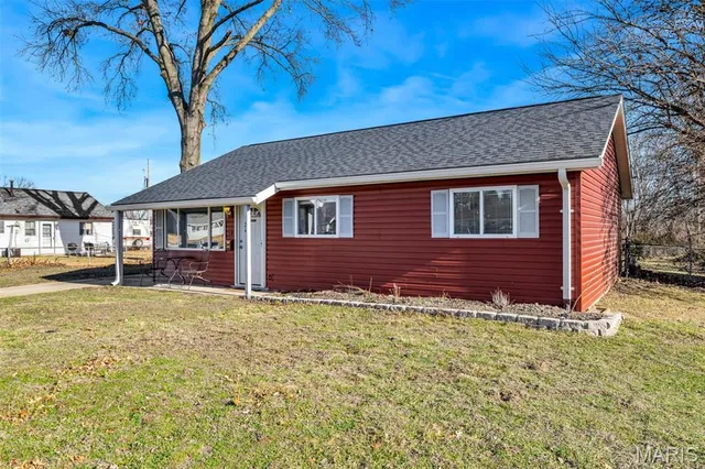 $210,000 | 24 Roland Avenue, O'Fallon, MO 63366