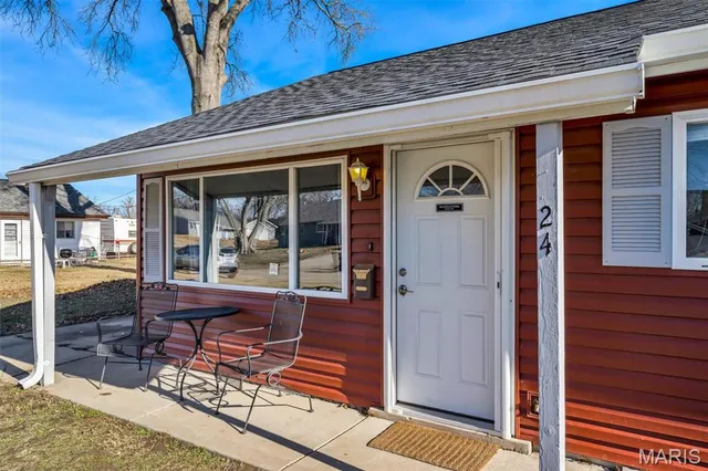 $210,000 | 24 Roland Avenue, O'Fallon, MO 63366