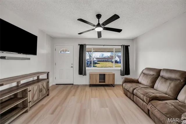 $210,000 | 24 Roland Avenue, O'Fallon, MO 63366