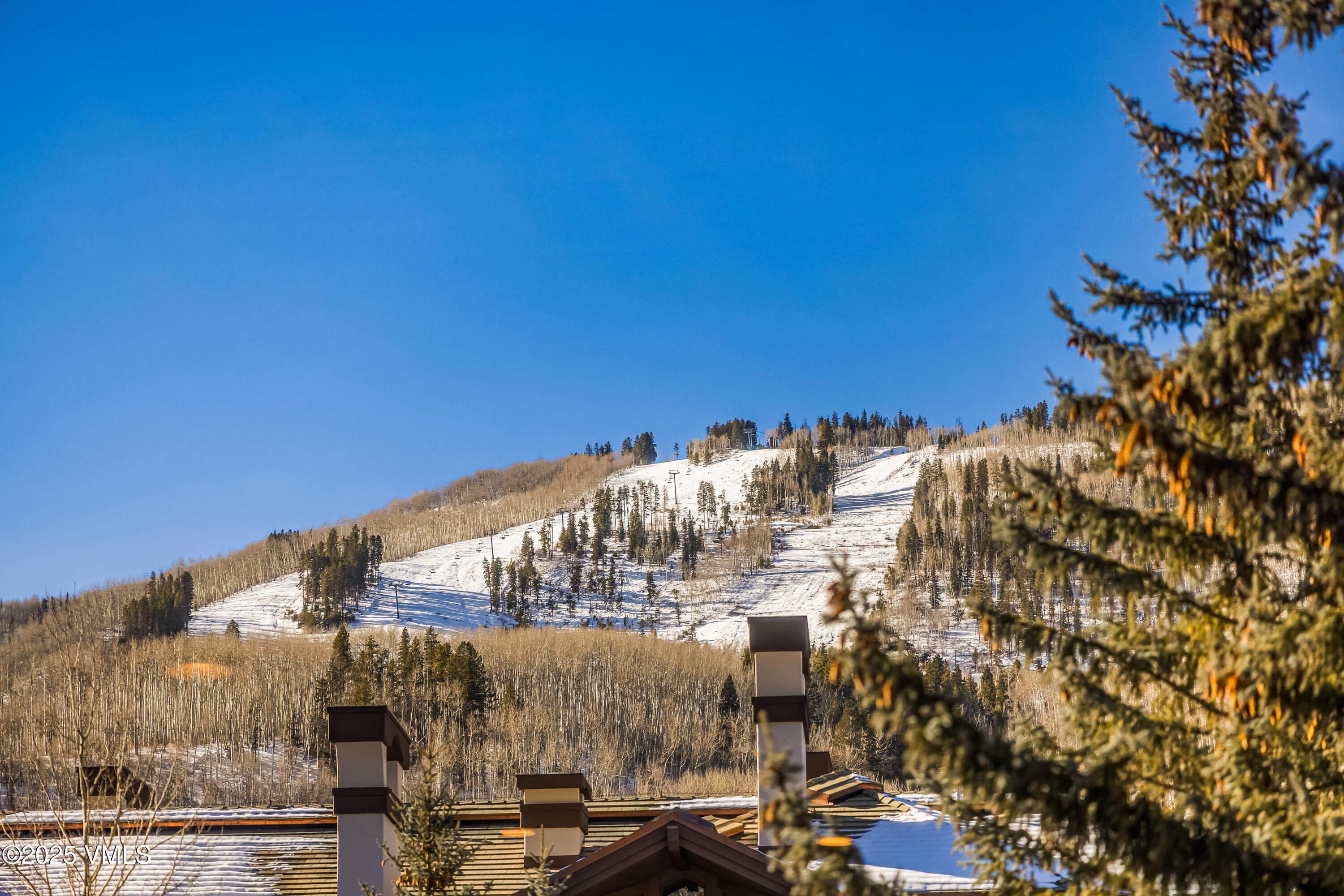 83 Offerson Road, Unit 8 Beaver Creek, CO 81620 - Photo 26 of 26 View Corridor