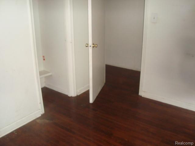 14150 Toepfer Road Warren, MI 48089 - Photo 9 of 12 009