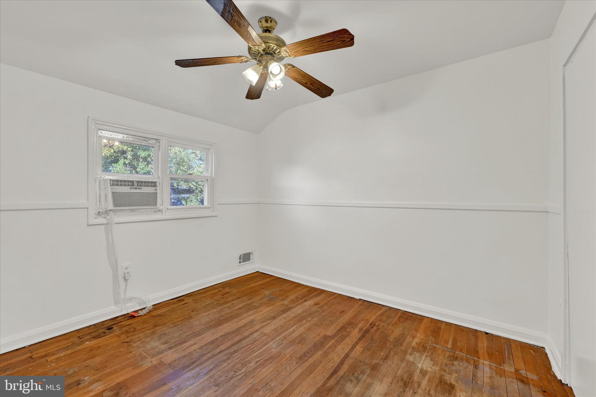 626 Brisbane Road Baltimore, MD 21229 - Photo 12 of 19 Gallery Image 12