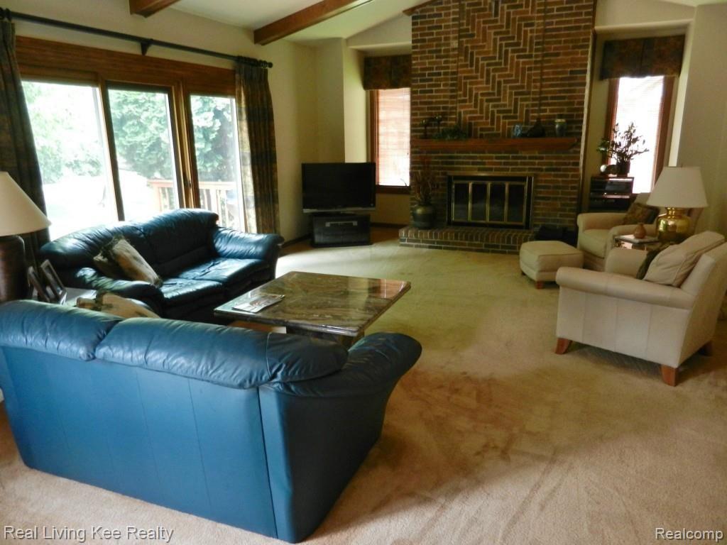 1793 Snowden Circle Rochester, MI 48306 - Photo 11 of 34 DSCN1745.jpg