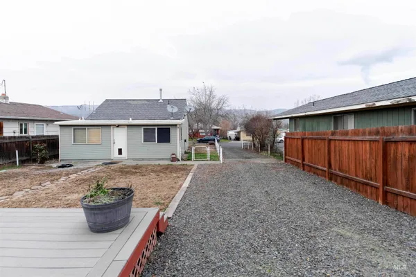 $370,000 | 1906 15th Avenue, Lewiston, ID 83501