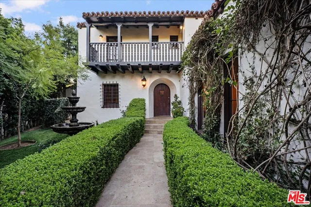 $15,000 | 1901 El Cerrito Place, Los Angeles, CA 90068