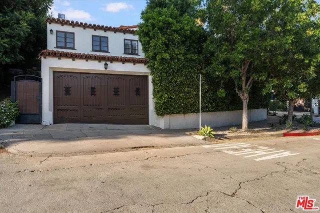 $15,000 | 1901 El Cerrito Place, Los Angeles, CA 90068