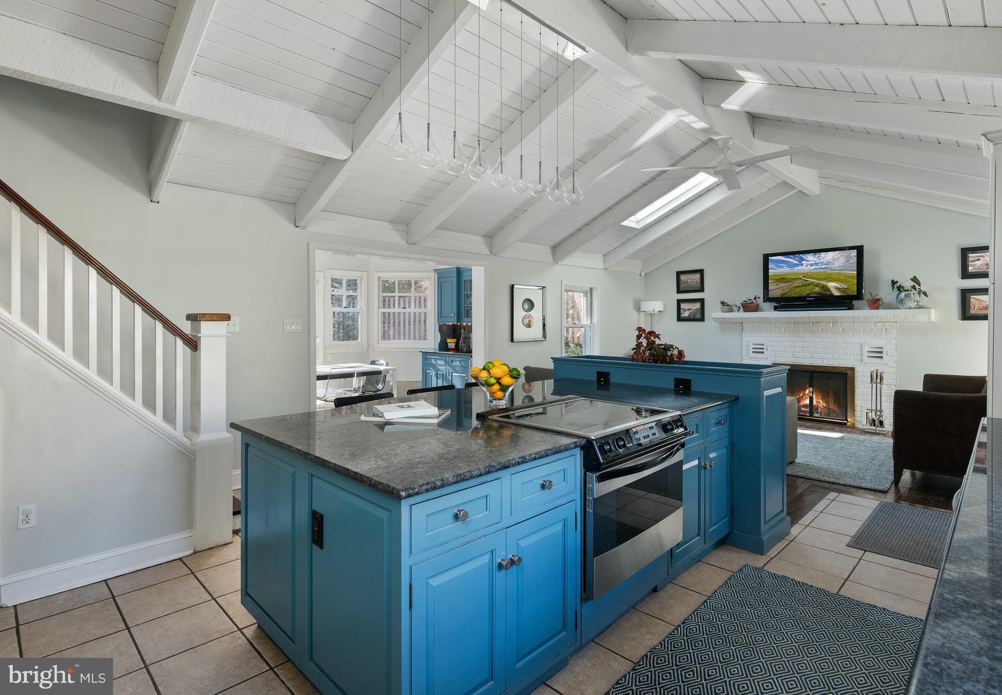 237 Pembroke Avenue Wayne, PA 19087 - Photo 17 of 35