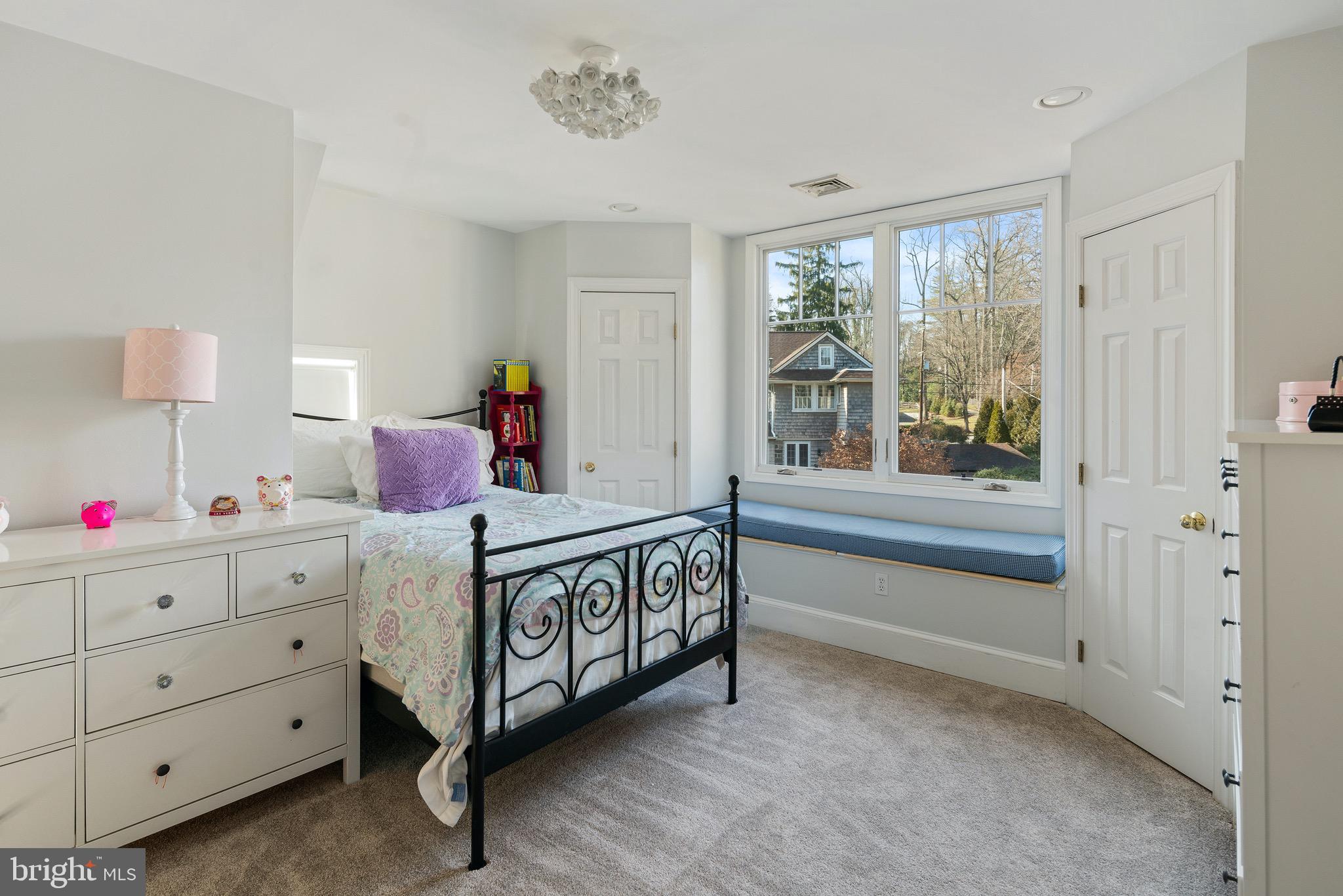 237 Pembroke Avenue Wayne, PA 19087 - Photo 28 of 35