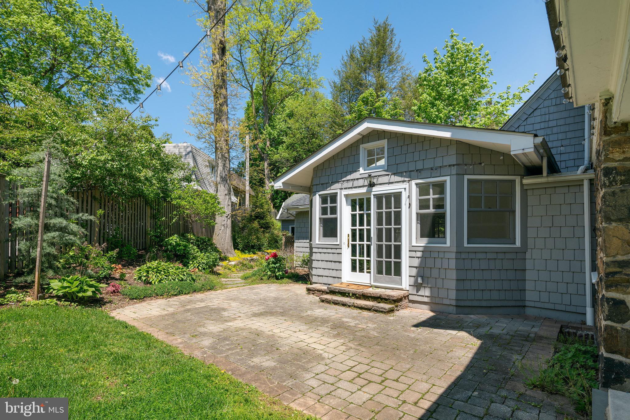 237 Pembroke Avenue Wayne, PA 19087 - Photo 4 of 35