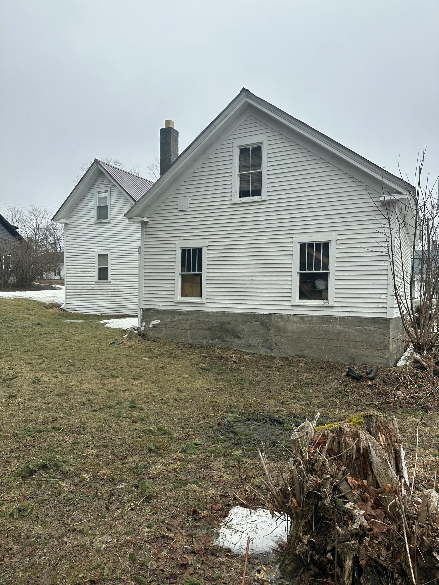 98 North Street Dover-Foxcroft, ME 04426 - Photo 5 of 31 IMG_4384