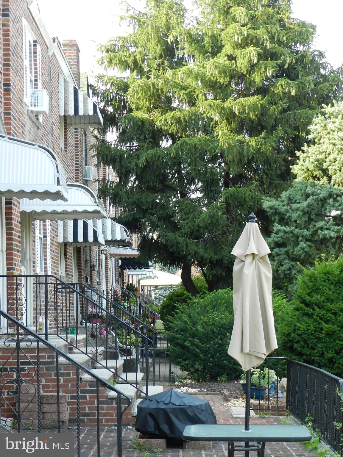 410 Edgemore Road Philadelphia, PA 19151 - Photo 3 of 50 Gallery Image 3