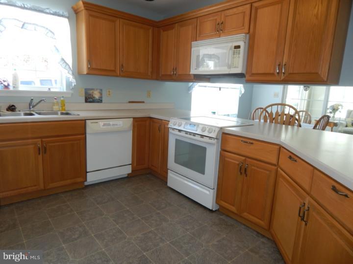 215 Kulps Road Barto, PA 19504 - Photo 12 of 17 Gallery Image 12