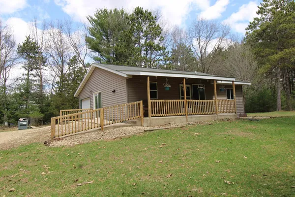 $215,000 | N3928 Oak Ridge Drive, Montello, WI 53949