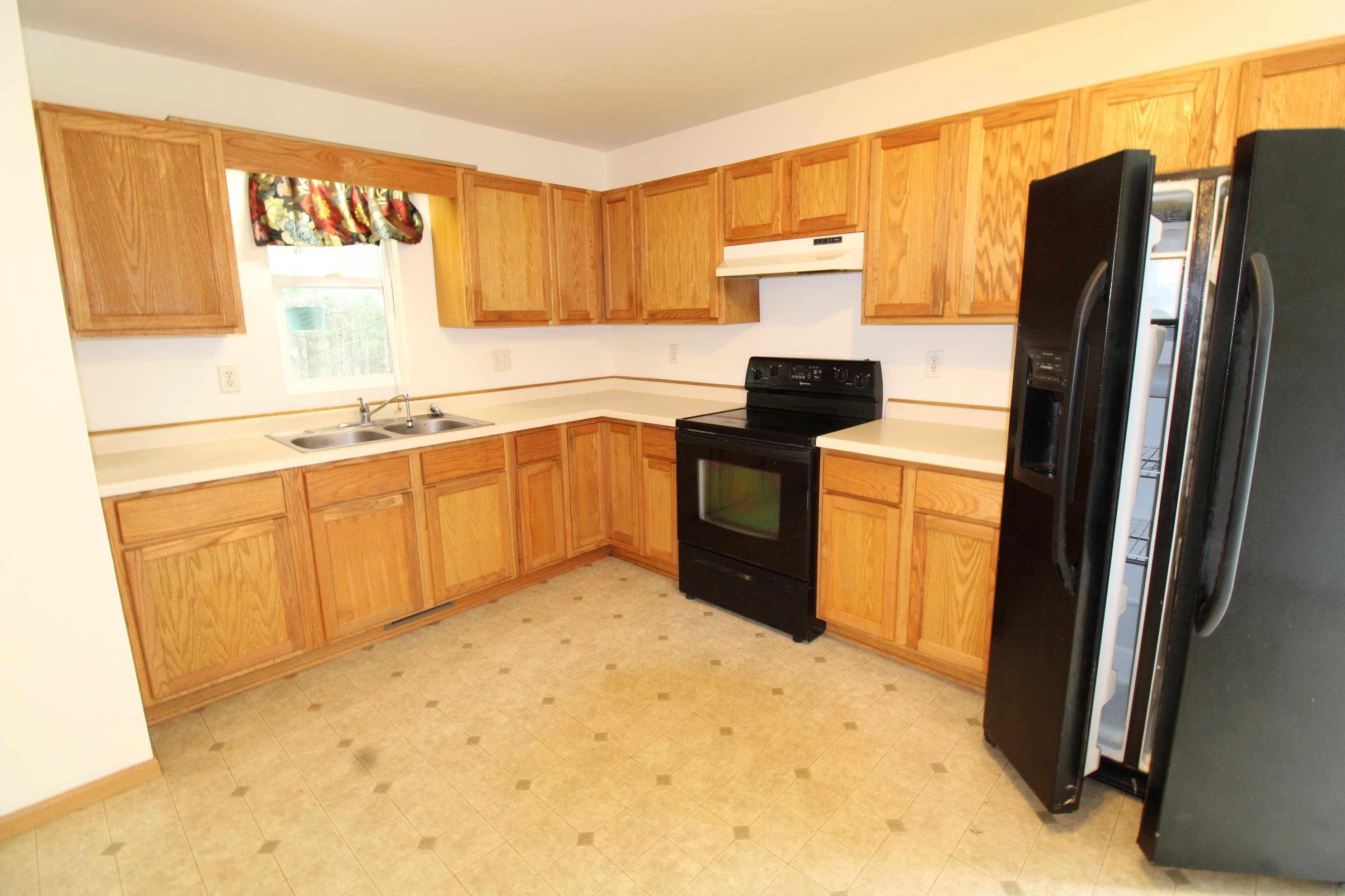 N3928 Oak Ridge Drive Montello, WI 53949 - Photo 5 of 22