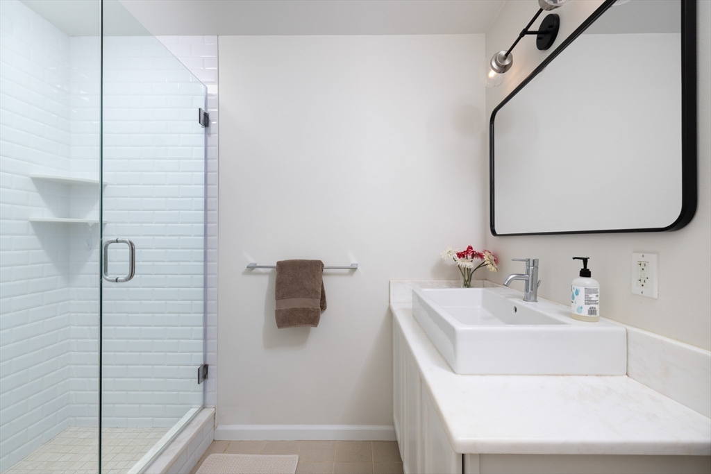 46 Howland Street, Unit 46 Needham, MA 02492 - Photo 9 of 18