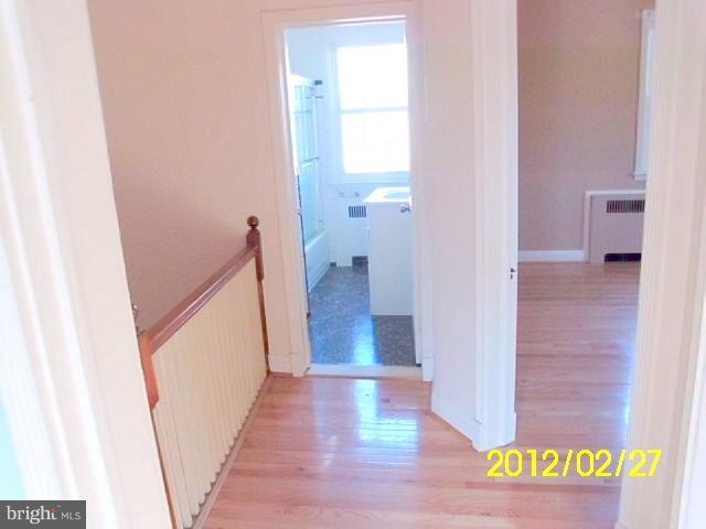 4641 Harcourt Road Baltimore, MD 21214 - Photo 15 of 17 Interior (General)