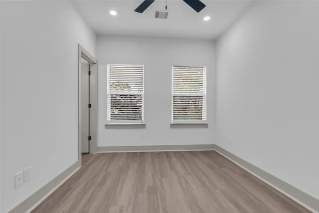 $2,500 | 5310 Kindred Garden Lane, Houston, TX 77091