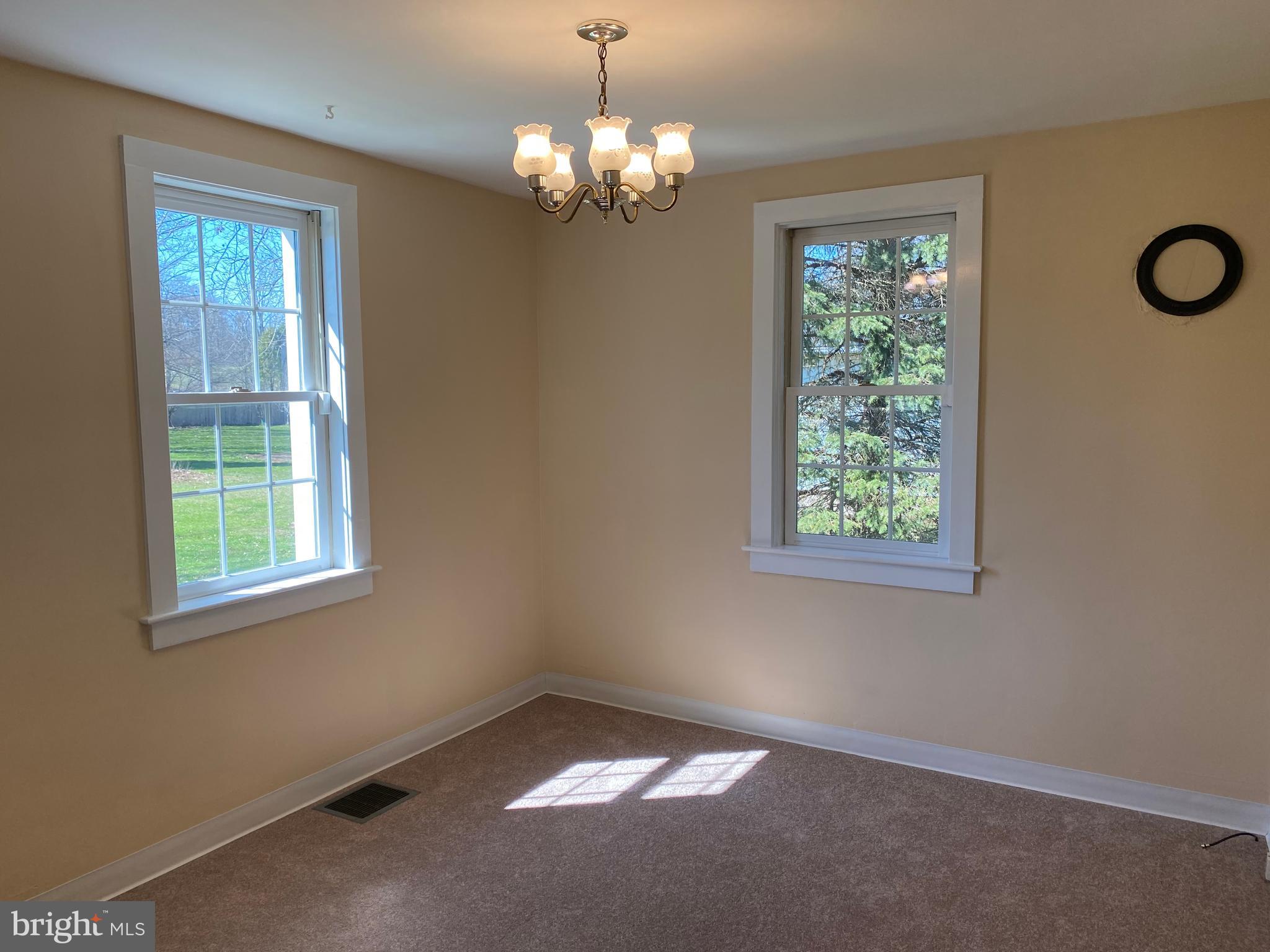 672 California Road Quakertown, PA 18951 - Photo 11 of 22 Dining Room
