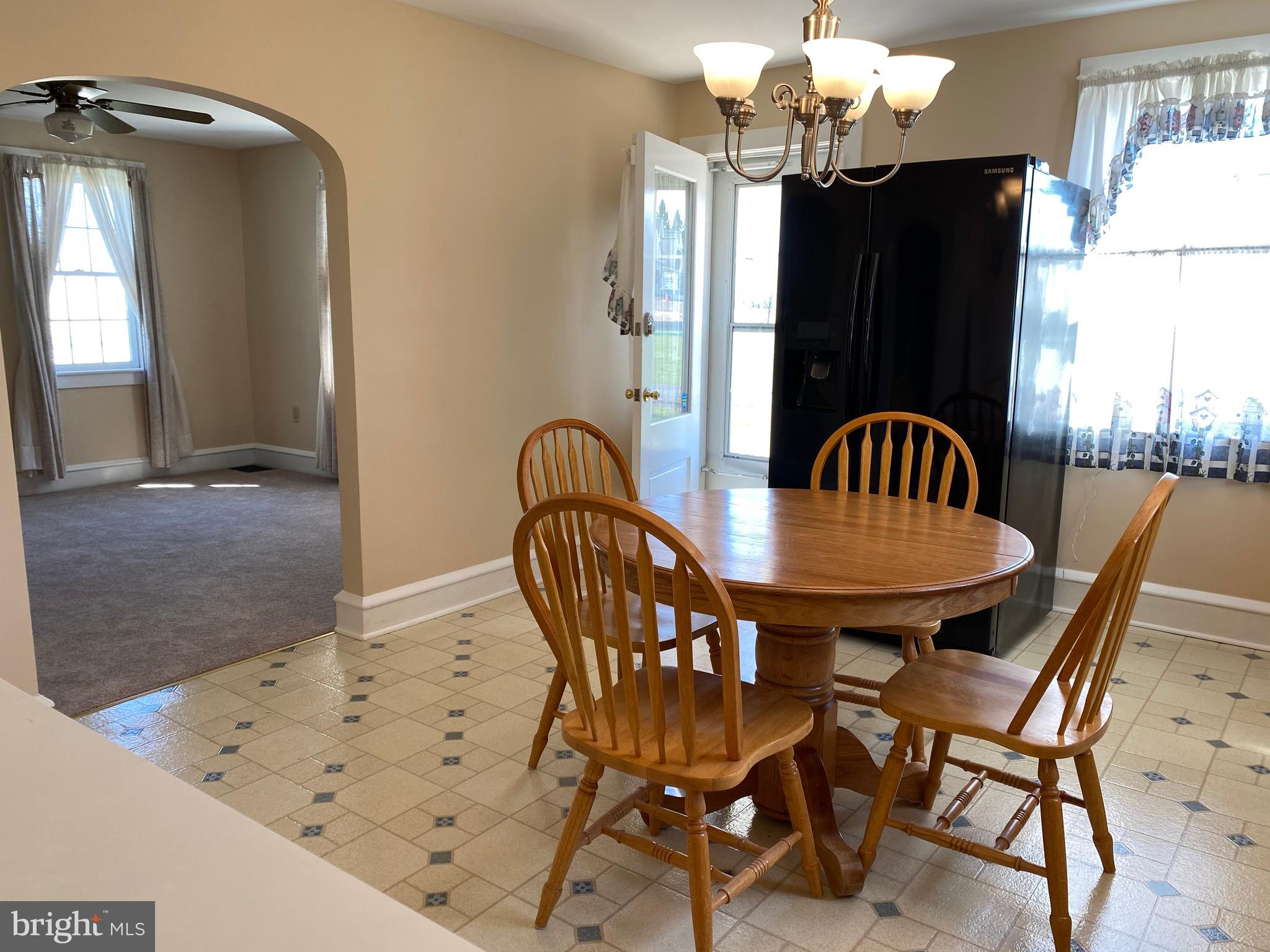 672 California Road Quakertown, PA 18951 - Photo 9 of 22 Eat-in Kitchen