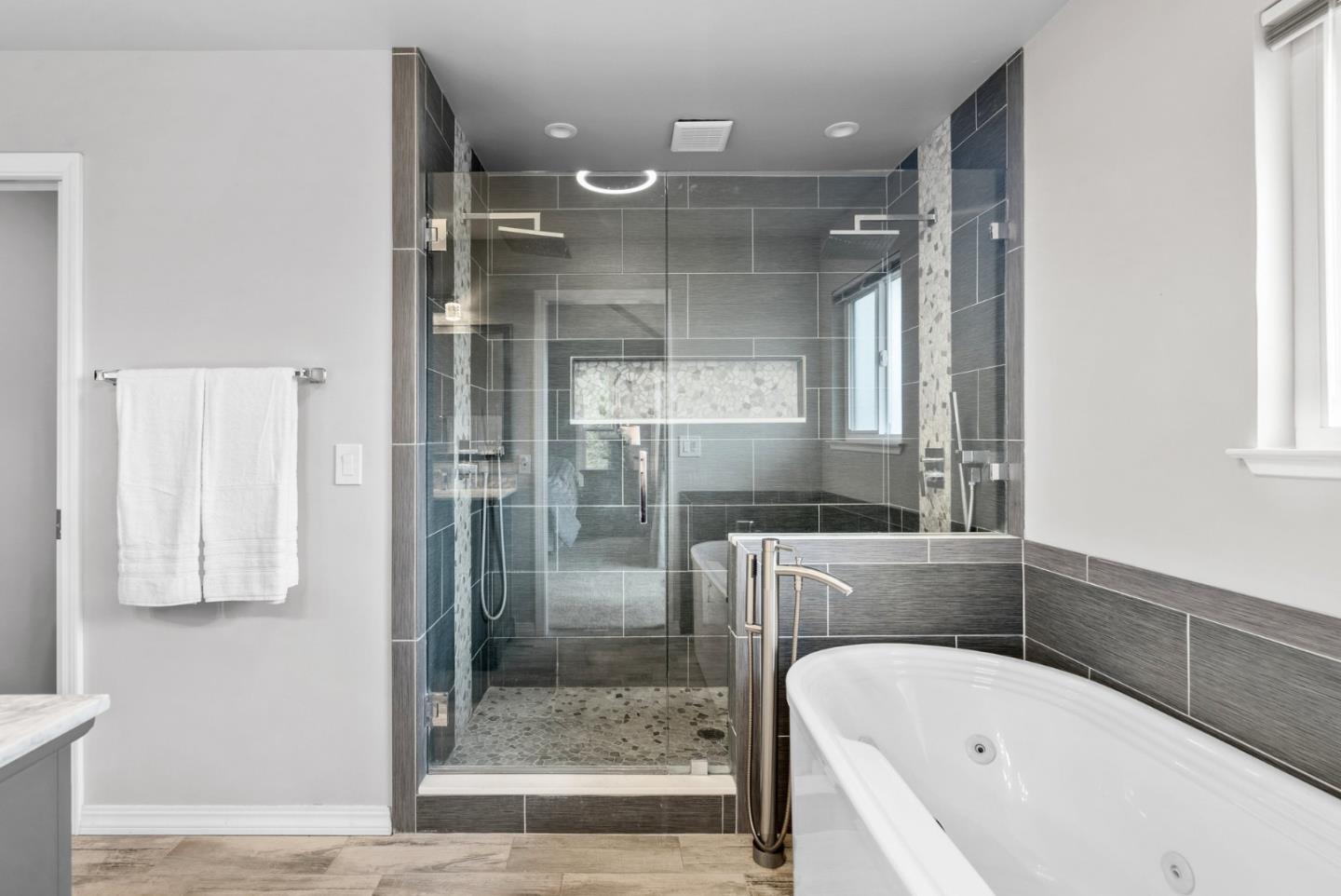 3071 Arlington Drive Aptos, CA 95003 - Photo 28 of 54 a bathroom with a bathtub and a shower