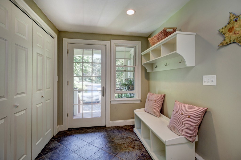 5 Hampton Road Westwood, MA 02090 - Photo 13 of 28 Gallery Image 13