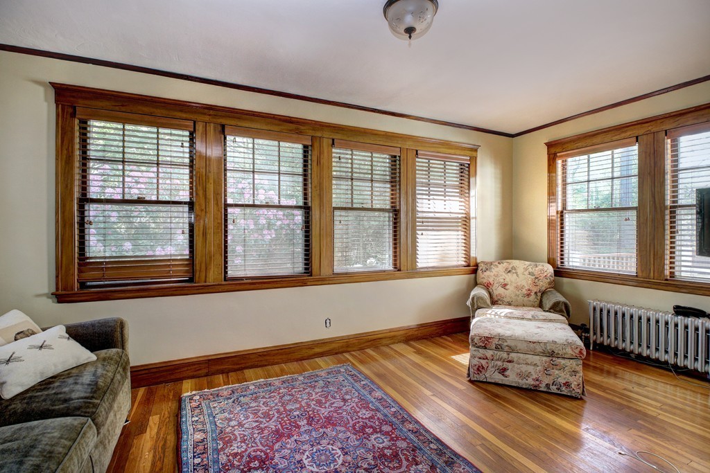 5 Hampton Road Westwood, MA 02090 - Photo 8 of 28 Gallery Image 8