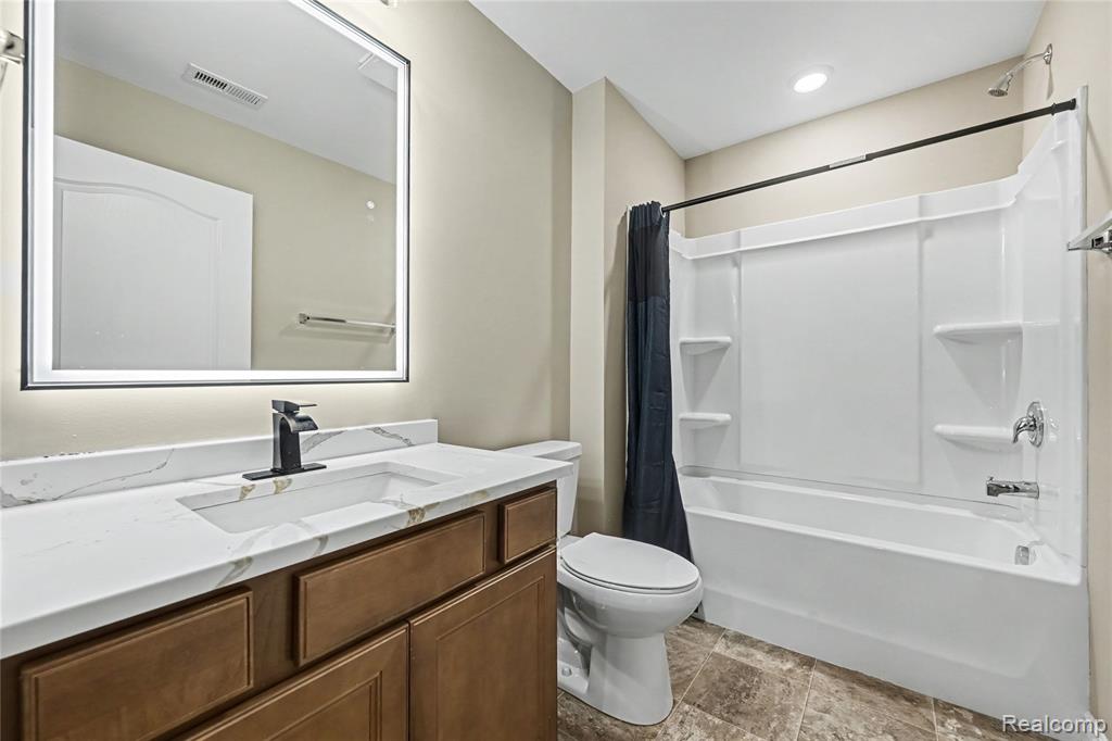5224 Lewiston Road Canton, MI 48188 - Photo 31 of 38 Gallery Image 31