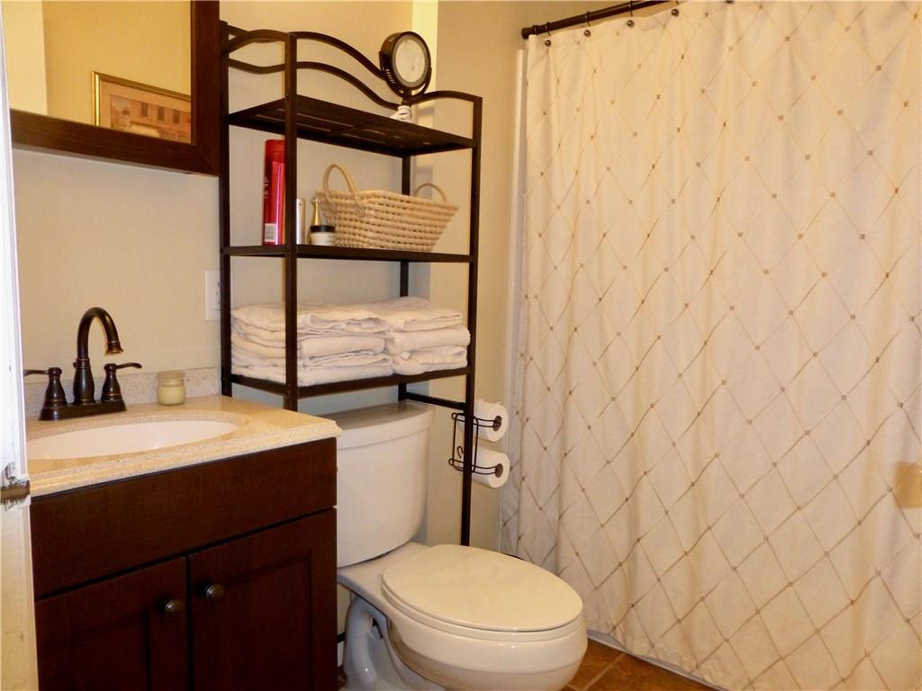 2808 McKelvey Road Pittsburgh, PA 15221 - Photo 13 of 22 Full bath 1st floor