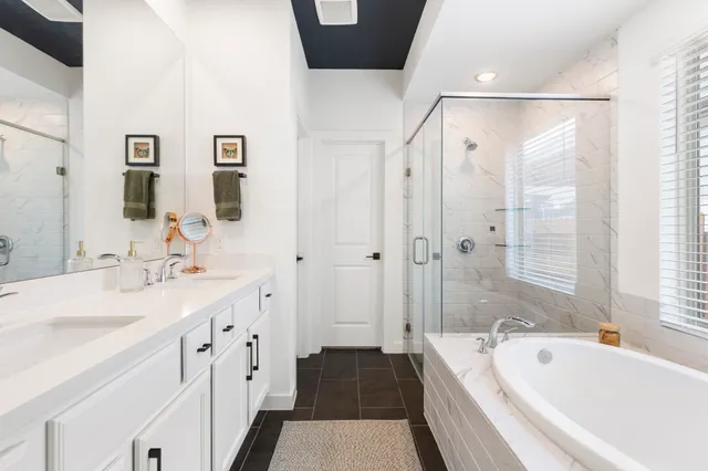 $550,000 | 221 Sky Top Drive, Montgomery, TX 77316