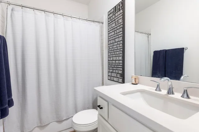 $550,000 | 221 Sky Top Drive, Montgomery, TX 77316