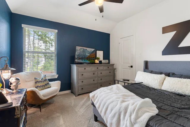 $550,000 | 221 Sky Top Drive, Montgomery, TX 77316