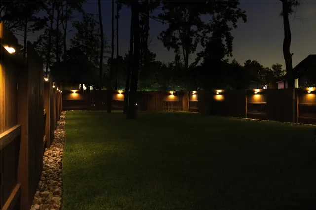 $550,000 | 221 Sky Top Drive, Montgomery, TX 77316