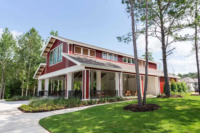 $550,000 | 221 Sky Top Drive, Montgomery, TX 77316