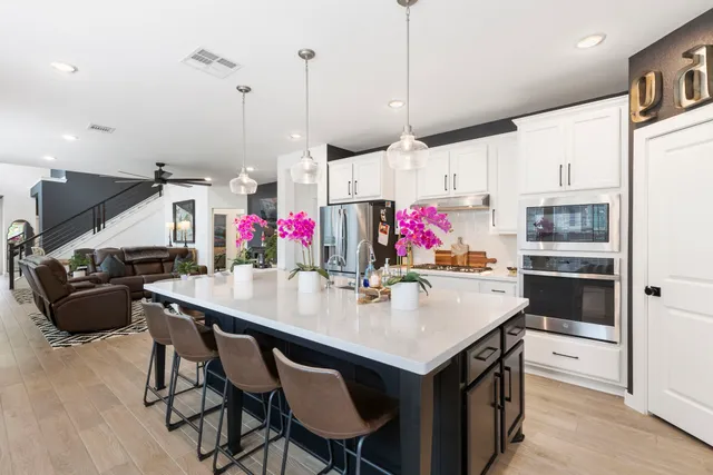 $550,000 | 221 Sky Top Drive, Montgomery, TX 77316