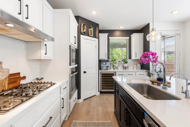 $550,000 | 221 Sky Top Drive, Montgomery, TX 77316