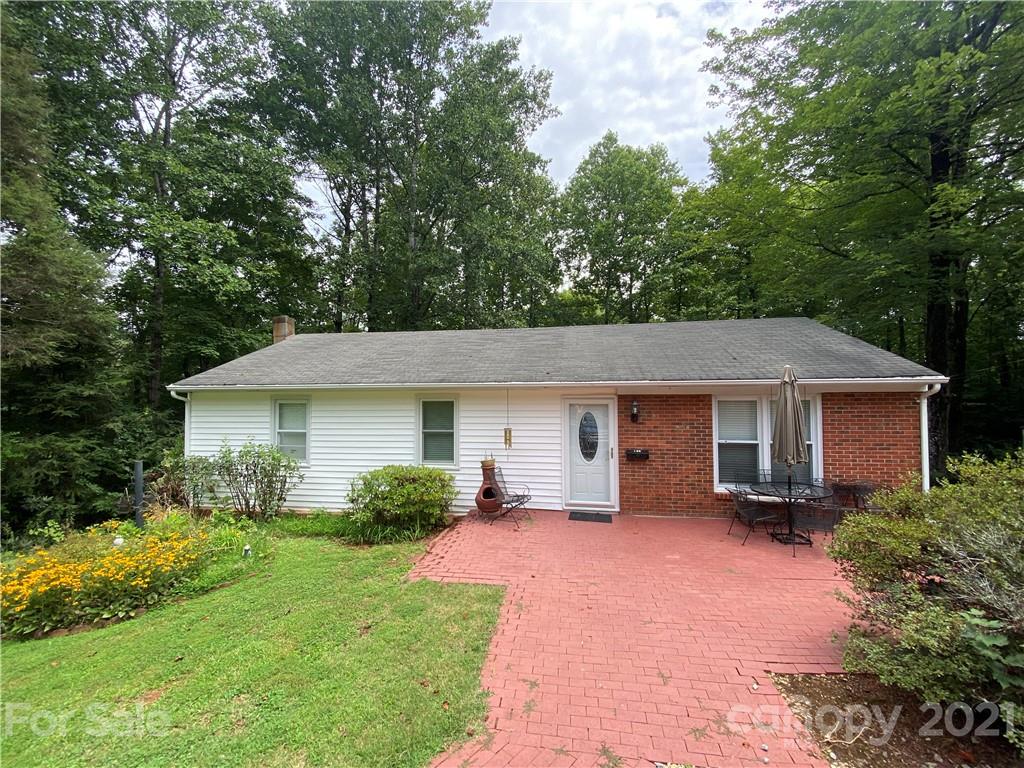 174 Roby Conley Road Marion, NC 28752 - Photo 3 of 18 Gallery Image 3
