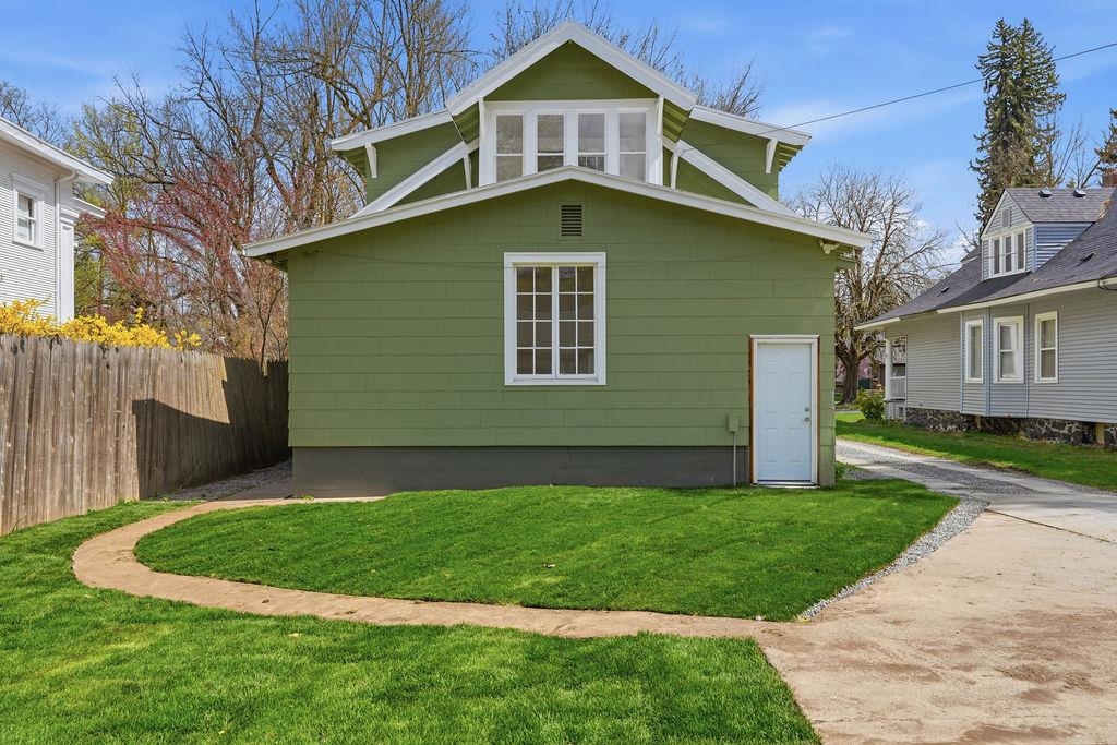 2114 South Grand Boulevard Spokane, WA 99203 - Photo 7 of 50