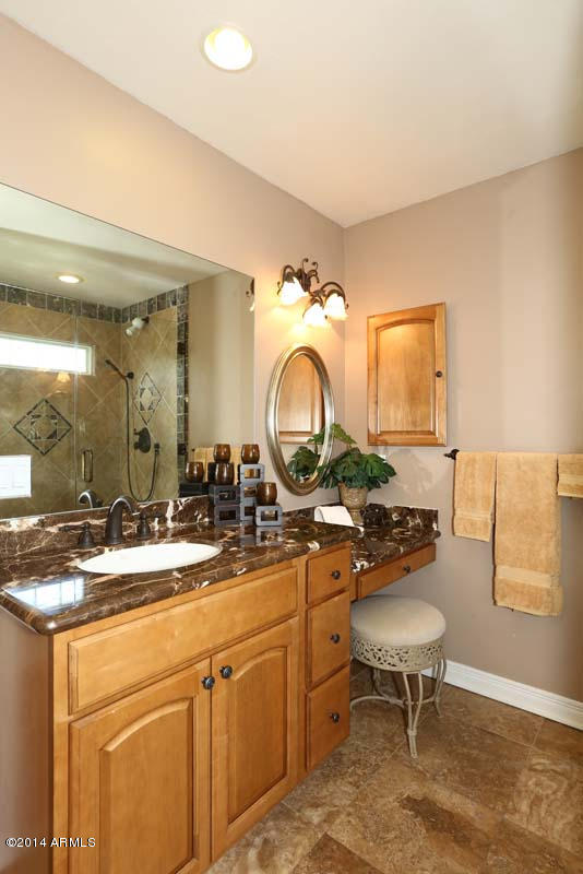 3440 East Campbell Road Gilbert, AZ 85234 - Photo 18 of 50 Her Master Bath