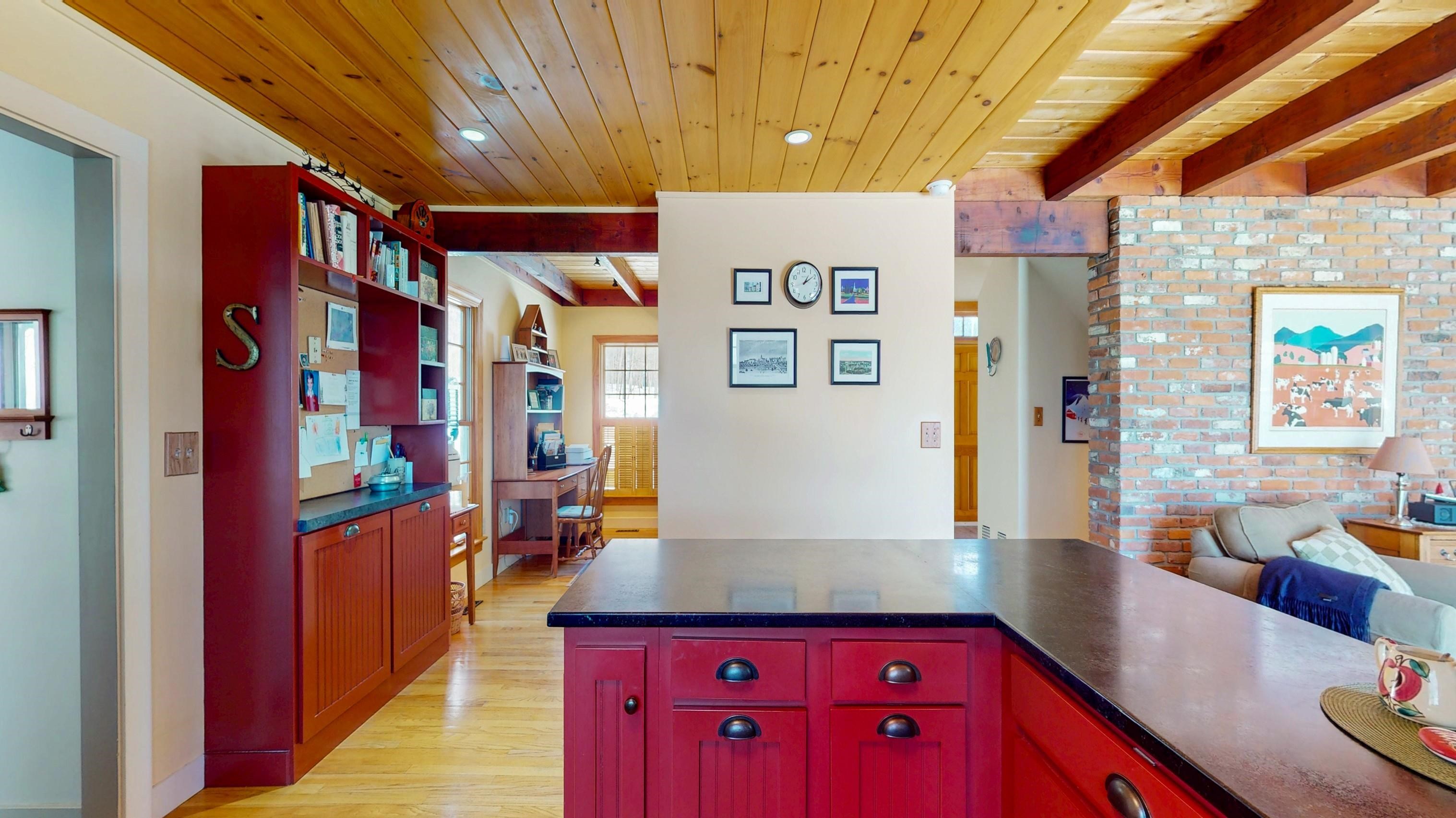 1456 Halladay Road Middlebury, VT 05753 - Photo 12 of 38