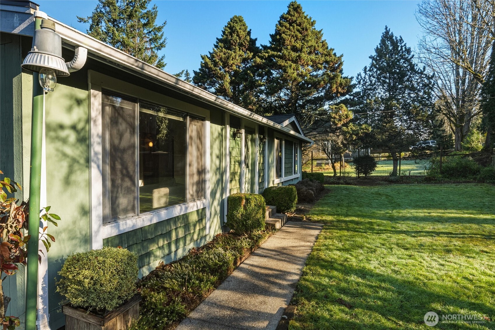 3811 York Street Bellingham, WA 98229 - Photo 2 of 40