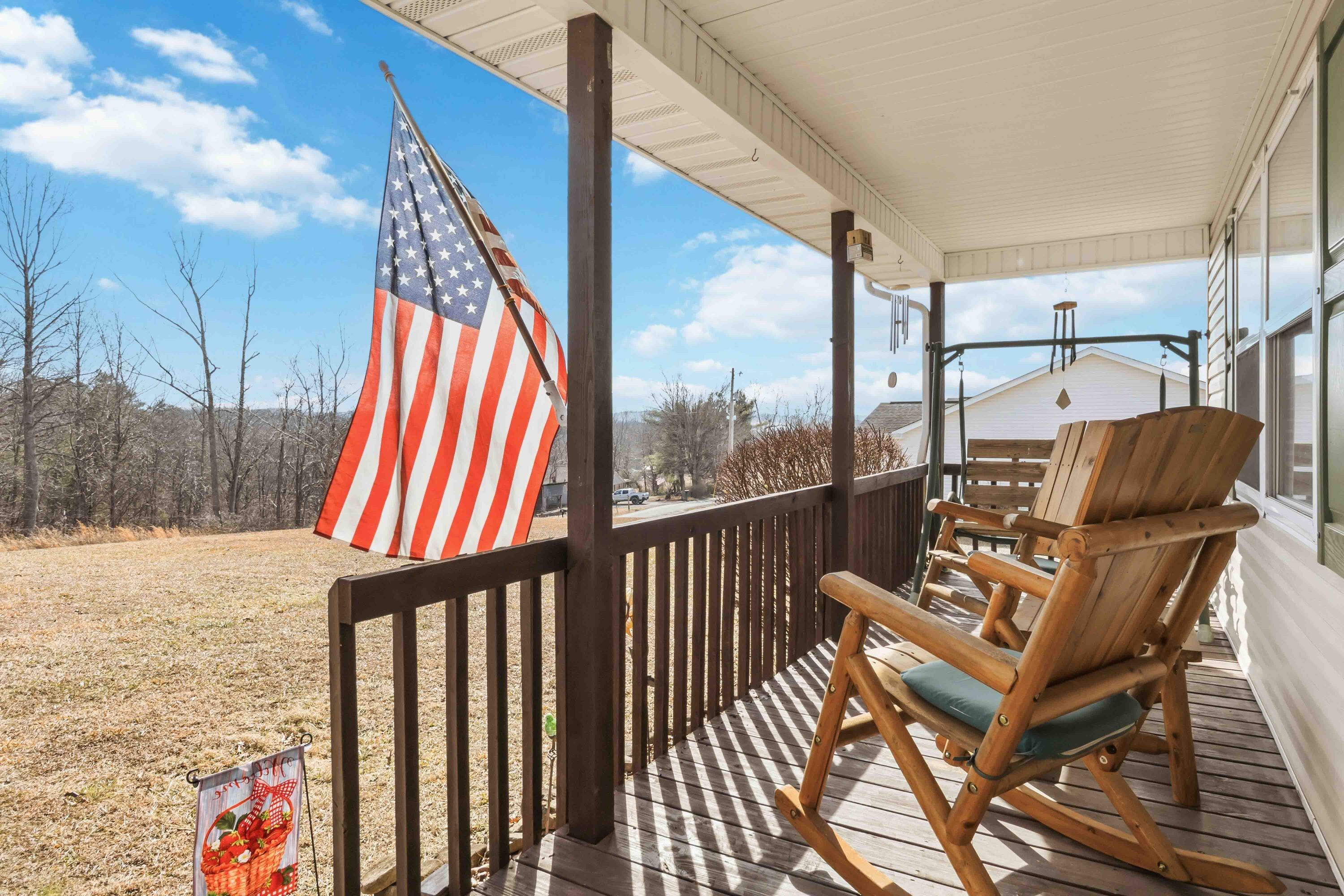824 Walnut Road Lily, KY 40740 - Photo 4 of 32 004