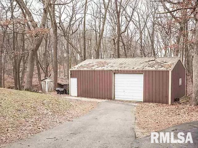 7299 Long Road Fulton, IL 61252 - Photo 4 of 33