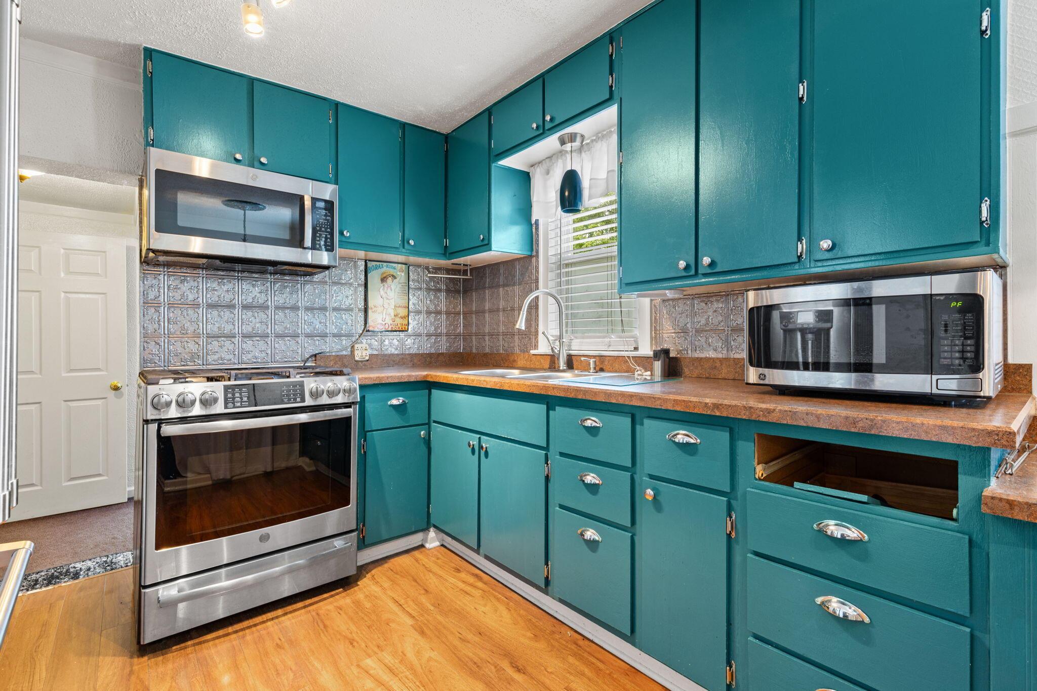 3251 Karl Road Columbus, OH 43224 - Photo 13 of 34 Kitchen