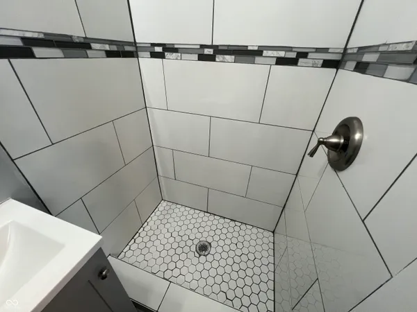 $1,499 | 2121 Webb Street, Indianapolis, IN 46225