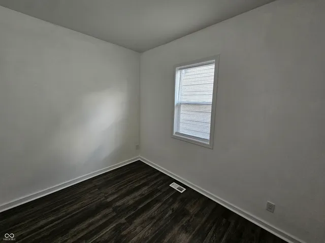 $1,725 | 2121 Webb Street, Indianapolis, IN 46225