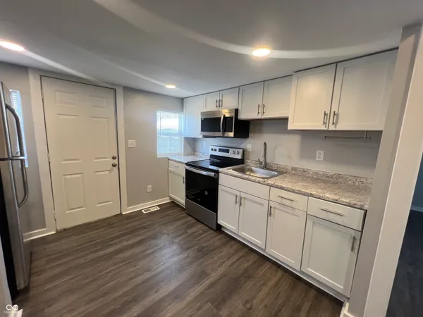 $1,499 | 2121 Webb Street, Indianapolis, IN 46225