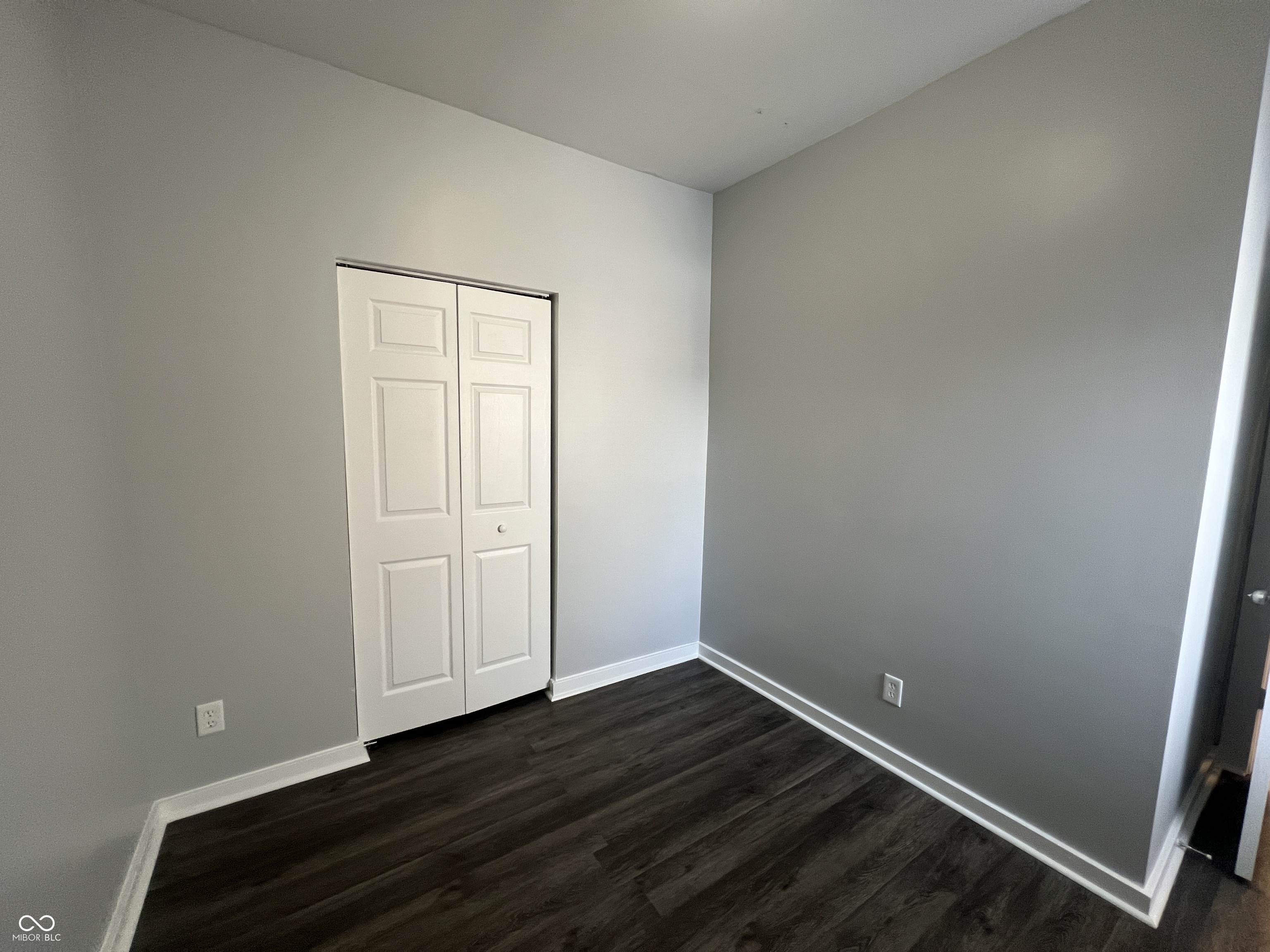 2121 Webb Street Indianapolis, IN 46225 - Photo 9 of 17